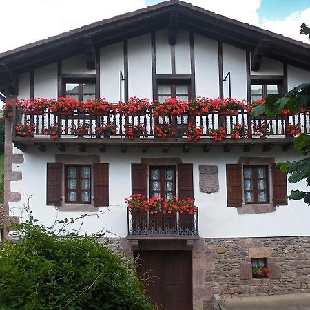 Casa Rural Bordaberea Maya del Baztán Екстериор снимка