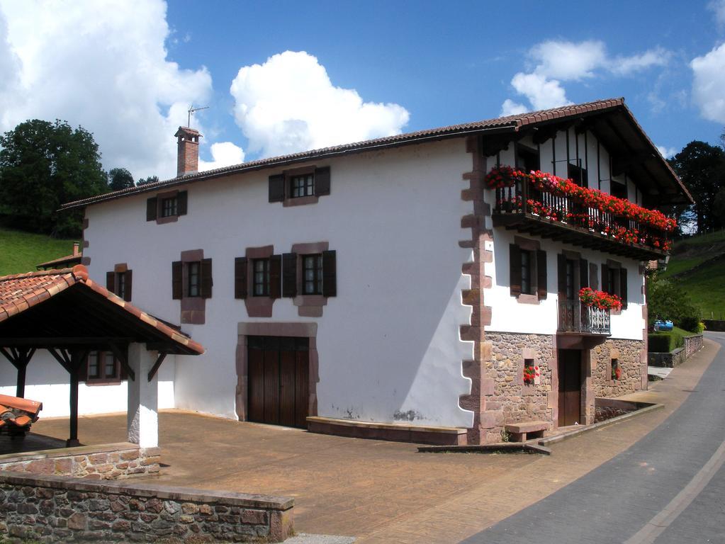 Casa Rural Bordaberea Maya del Baztán Екстериор снимка