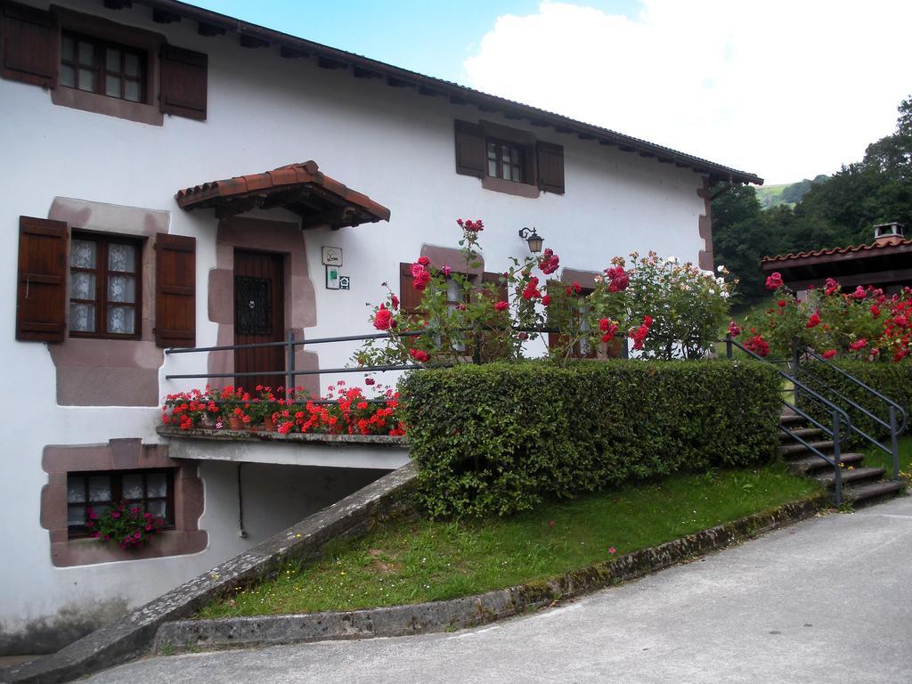 Casa Rural Bordaberea Maya del Baztán Екстериор снимка